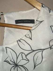 Chic White Floral Sleeveless Top