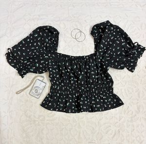 H&amp;M Floral Top | Cute | Chic