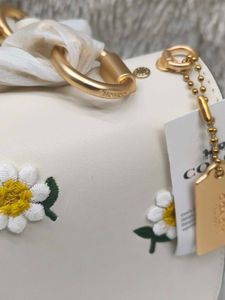 Coach Daisy White 🤍 Flower Edition