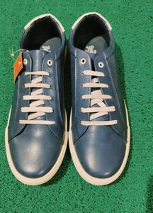 Roadster Men's Casual Shoes. Like New. Good .
