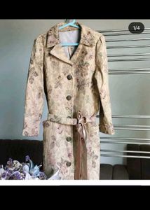 Vintage floral tapestry Shimmer overcoat.