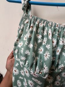 Cute Green Daisy Print Midi bodycorn dress