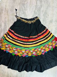 Embroidered reversible Black Skirt