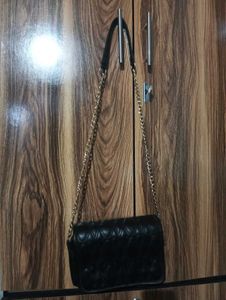 Chic Quilted Black Shoulder Bag