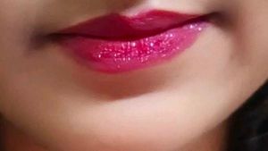 6 lipstick, 5 lip liner, 2 nail polish, 1 eyebrow