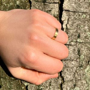 Classic Gold Band Ring