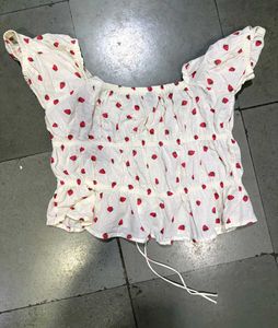 Cute Strawberry Crop top 🍓