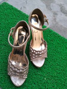 Golden Colour Beautiful Heel And Suit
