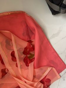 Beautiful Vintage Bollywood Floral Print Saree