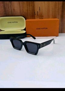 Louis Vuitton Sunglasses with !