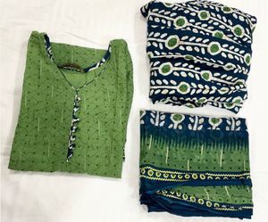Green &amp; Blue Printed Kurta Set