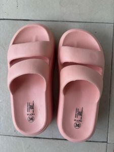 Zudio Sandals