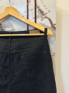 Chic Black Denim Jeans, Waist-38 Strechable