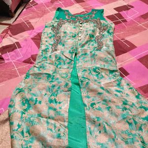 Elegant Green &amp; Gold Lehenga Choli