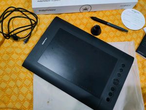 Huion H610proV2 Only 1 yr old pen tablet for comp