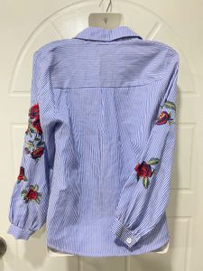 combo of blue n green shirt
