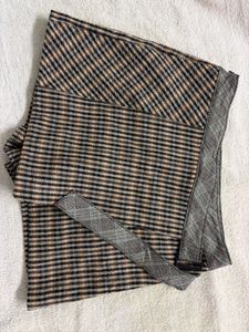 Classic Plaid shorts (skirt alike)