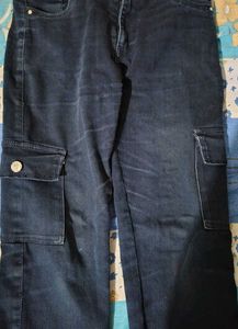 Stylish Dark Wash Cargo Jeans 19