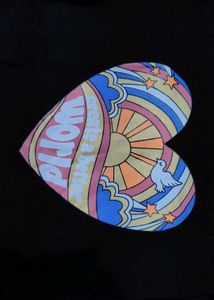 Retro Heart Graphic Long Sleeve Tee