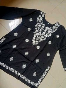 Stylish Black Embroidered Kurta