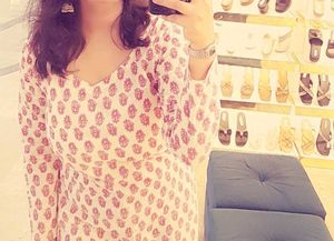 VIRAL WHITE-PINK BACK TIE FLORAL KURTI🎀🩷