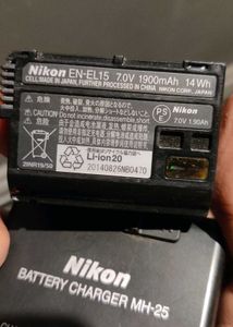 Nikon MH-25 Battery Charger &amp; Batter