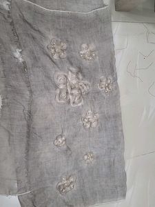 Embellished Dupatta with Floral Details