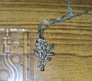 Rose Pendant Chain