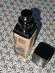 Maybelline New York Fit Me Foundation - Shade 220