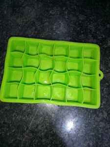 Flexible Silicone Ice Cube Tray