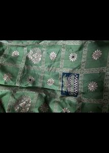 woven brand new parrot green bnarsi sari