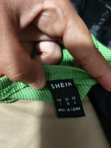 Green Ribbed Strapless Tube Top