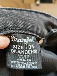 🚨WRANGLER Classic Dark Wash Straight Leg Jeans