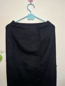 Ribbed Knit Midi Skirt