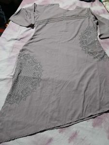 Combo Embellished Grey Kurta with free bangles