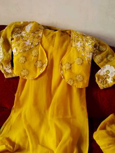 Beautiful Yellow Kurta Set chudidar model styl