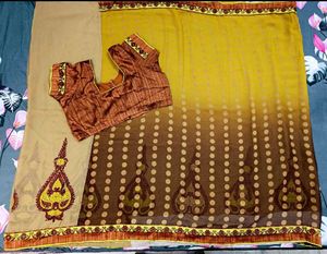 🇳🇿💫🎀Elegant Yellow &amp; Brown Embroidered Saree