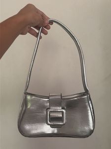 Chic Metallic Shoulder Bag