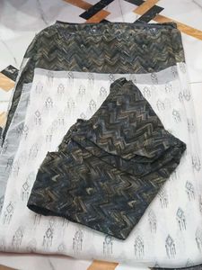Elegant Printed saree with blouse