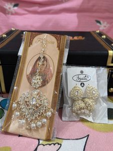 Jewellery Set with Tikka and Earrings