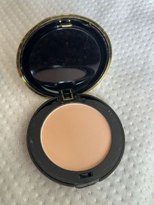MAC Lady Gaga Compact