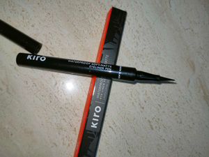 Kiro Waterproof Soft-Matte Eye Liner Pen