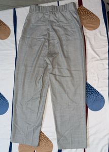 H&amp;M High-Waisted Pleated Cigarette Trousers