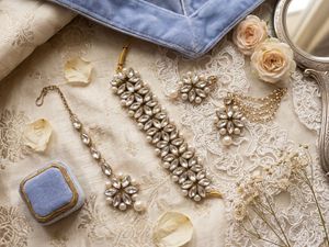 Elegant Pearl & Crystal Jewellery Set