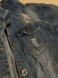 💙Classic Blue Denim Jacket with Distressed Detail