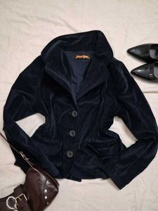 VELVET BLAZER