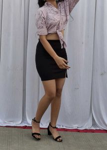 Stylish Printed Tie-Front Crop Shirt