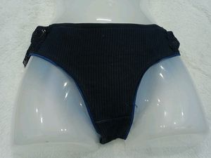 ⚛️ Black 30 Size Hot Look