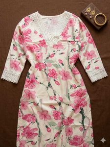 Floral Print Kurta with Lace Neck