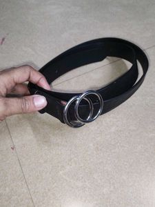 H&M Black Double Ring Belt.